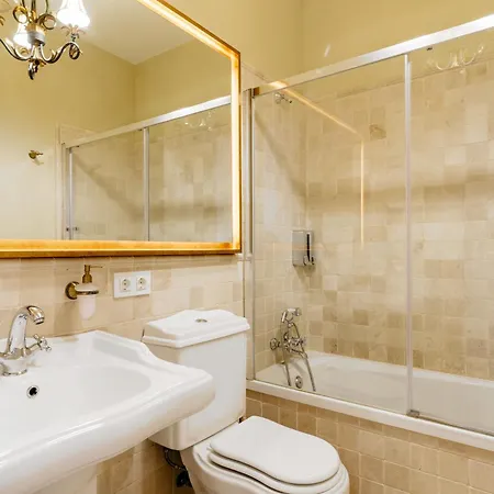 Inncadizpalacio Apolo Cadix